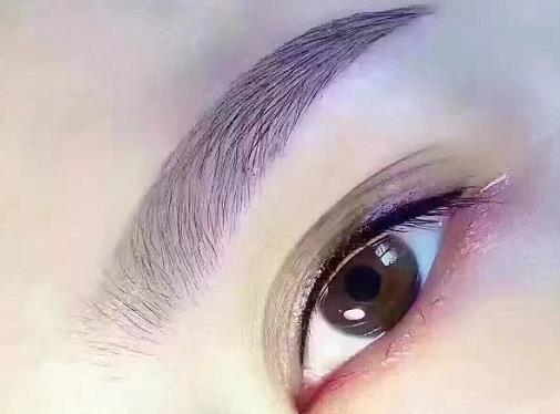 舒茂國割雙眼皮，暢享自然媚眼，眼前桃花不斷綻放！