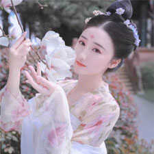 蒼建融