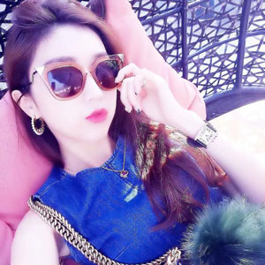 常悅?cè)?/></div>
                            <div>常悅?cè)?/div>
                            <div style=