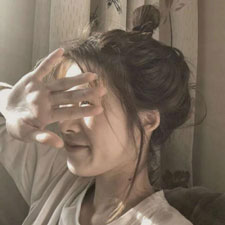 駱?biāo)蓾?/></div>
                            <div>駱?biāo)蓾?/div>
                            <div style=