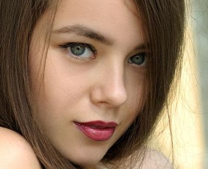 俄羅斯模特Valeria Lukyanova整容后的身材曝光，太驚艷了！
