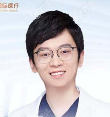 丁朋朋 丁朋朋