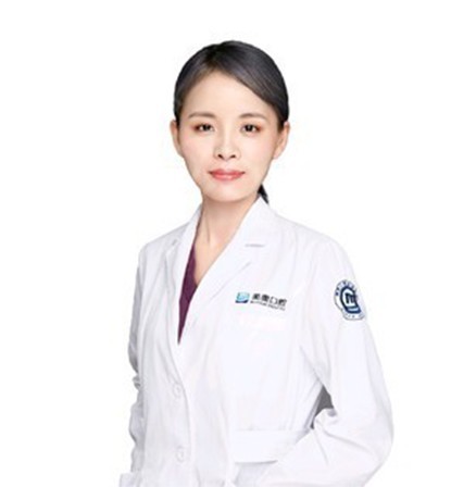 張婧