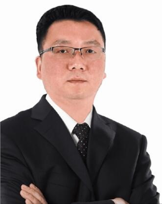 李成飛 李成飛