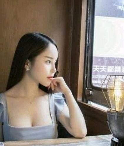 福州海峽假體隆胸案例分享，這個(gè)胸就很上頭