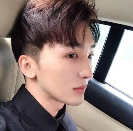 成都恩喜醫(yī)學(xué)整形張曉琴醫(yī)生男性過(guò)大下頜角磨骨案例效果分享
