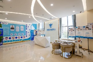 石家莊美然整形吸脂祛眼袋有何優(yōu)勢(shì)？有副作用嗎？