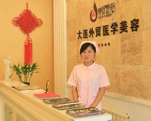 大連微美外貿(mào)整形假體隆鼻效果自然嗎？價(jià)格貴嗎？