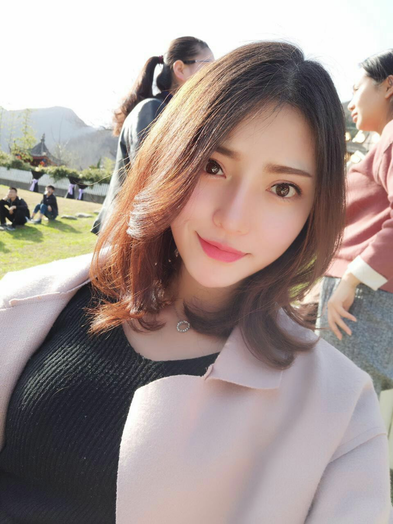 鄭州童一顏整形醫(yī)生李永勝做假體隆鼻+耳軟骨隆鼻案例效果對比圖