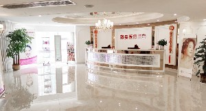 深圳薇姿整形假體隆鼻手術有何優(yōu)勢？有哪些風險？