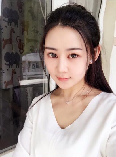 上海時(shí)光整形外科醫(yī)院醫(yī)生李靜林做假體隆鼻和反頜手術(shù)怎么樣？