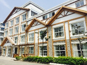 上海安達醫(yī)院醫(yī)療美容膨體隆下巴用什么材料？飲食怎么辦？