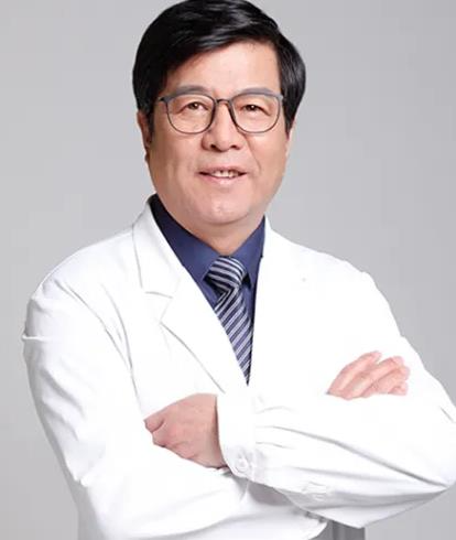馮立哲
