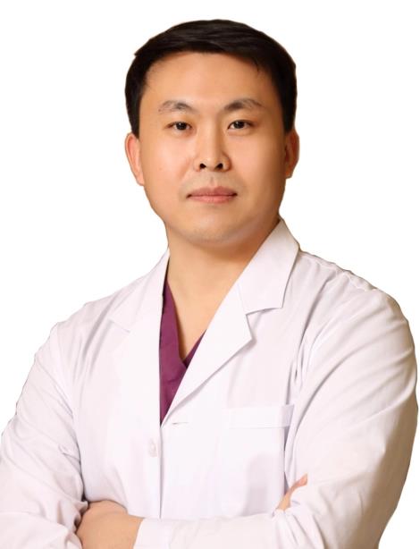 王飛