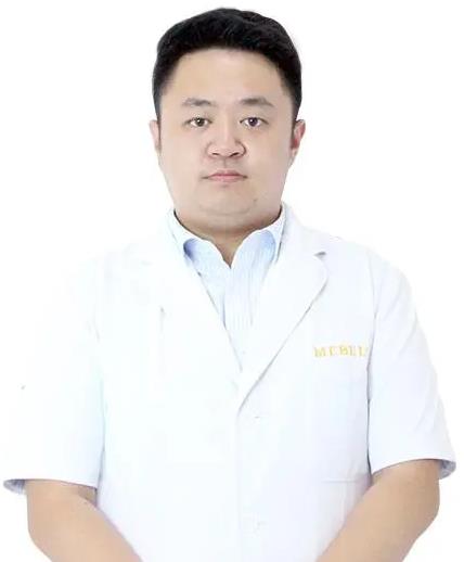 周鄧霆