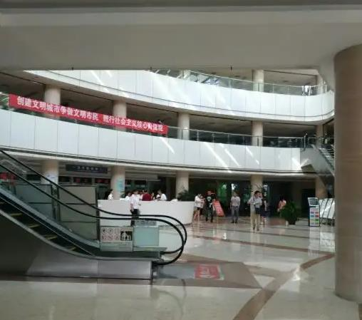 揚州第一人民醫(yī)院整形美容科_院內(nèi)環(huán)境