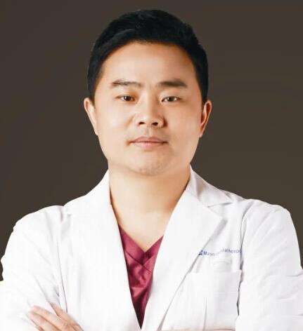 劉靖