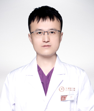 丁鐵鑄.jpg