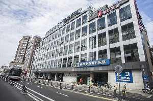 成都愛爾眼科.jpg