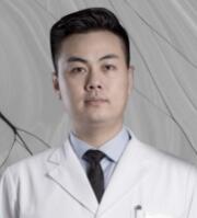 周聰