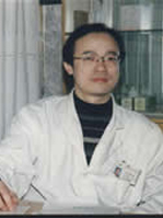 袁偉