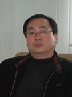 李中偉