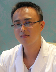 張健