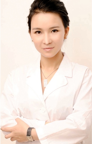 周麗